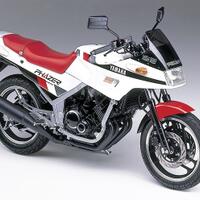 nenek-moyang-yamaha-mt25-ternyata-bermesin-4-silinder