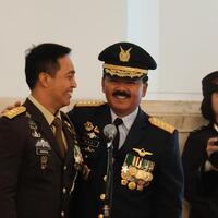 siapa-pilot-darurat-sipil