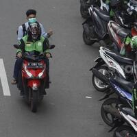 pergub-psbb-jakarta-terhambat-anies-ngotot-ojol-boleh-bawa-penumpang