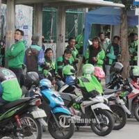 kabar-baik-bagi-ojol-soal-psbb-di-jkt-anies-ingin-izinkan-ojek-bisa-angkut-orang