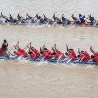 pacu-jalur--tradisi-unik-dari-kuantan-singingi-riau