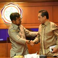 harga-gula---bawang-selangit-relaksasi-impor-mendag-gagal