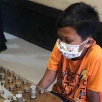 bocah-9-tahun-di-bandung-rela-bongkar-celengan-untuk-disumbangkan-beli-apd