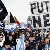 warga-rusia-tolak-lockdown--ratusan-warga-lakukan-aksi-unjuk-rasa
