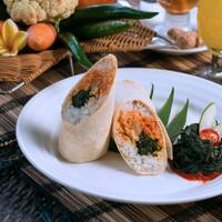 cara-unik-nikmati-lezatnya-nasi-padang