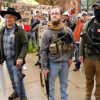 pariwisata-malaysia-rugi-rp216-triliun-dan-demonstran-bersenjata-di-as