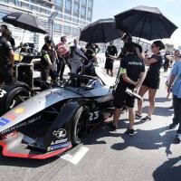 psi-kecam-crowdfunding-aniesminta-tarik-biaya-komitmen-formula-e-rp560-m-untuk-warga