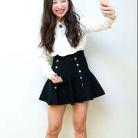 9-inspirasi-outfit-dengan-rok-mini-ala-nayeon-twice