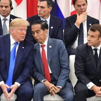 ribut-sama-china-trump-bilang-ke-jokowi-akan-relokasi-pabrik-ke-indonesia