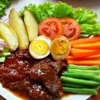 pulang-kampung-ke-solo-jangan-lupa-cicipi-6-kuliner-selat-solo-legendaris-ini