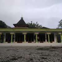 sejarah-kearifan-lokal-saban-selesai-salat-idul-fitri-masyarakat-jatirejo-ngawi