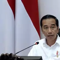 presiden-jokowi-unggah-ilustrasi-orang-salat-warganet-salfok-sama-arah-kiblat