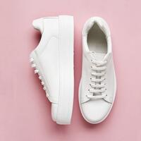 rekomendasi-sneakers-putih-keren-dan-ramah-lingkungan