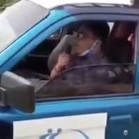 aksi-kocak-petugas-bkkbn-imbau-warga-tunda-kehamilan-bapak-bapak-tahan-dulu