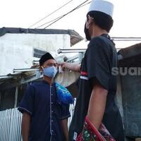 ikut-sholat-ied-di-tengah-pandemi-warga-jangan-pikirin-corona