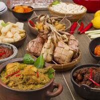lima-hidangan-istimewa-pendamping-ketupat-kamu-pilih-mana