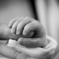 127-anak-positif-covid-19-di-surabaya-36-diantaranya-masih-balita