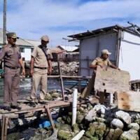 camat-ciracas-geram-ada-warga-ekonomi-mampu-buang-tinja-sembarangan