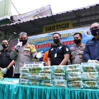 kapoldasu--35-kilo--sabu-1-tersangka-ditembak-tewas