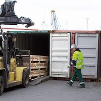 penggunaan-container-kelebihan-kekurangan-dalam-cargo-laut