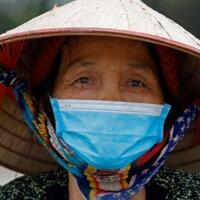 covid-19-berdampak-pada-ekonomi--sosial