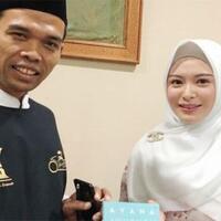 dijodohkan-uas-blak-blakan-ungkap-hubungannya-dengan-selebgram-korea-ayana-moon