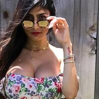 11-pemain-sepak-bola-impian-dari-bintang-seks-mia-khalifa-untuk-membobol-gawang
