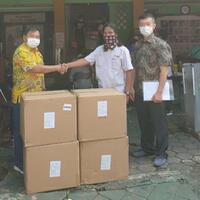 perhimpunan-hainan-indonesia-berikan-bantuan-10000-masker-ke-pmi-kota-tangerang