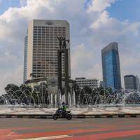 cfd-dibuka-pemprov-dki-pisahkan-lajur-pesepeda-pelari-dan-pejalan-kaki