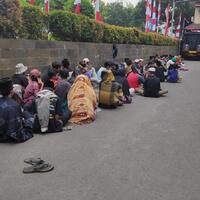 puluhan-anak-hendak-ikut-demo-di-dpr-diamankan-diajak-makan-polisi