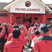 kecam-pembakaran-bendera-pdip-banjarnegara-apel-siaga--merahkan--wilayah