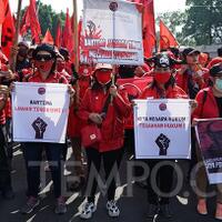 pakar-hukum-nilai-laporan-pdip-soal-pembakaran-bendera-tidak-pas
