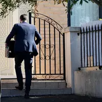 australian-politicians-home-raided-in-chinese-influence-inquiry