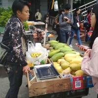 gegara-corona-china-mau-dorong-tenaga-kerjanya-jadi--pkl