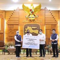 dua-menteri-antar-bantuan-ke-jatim-khofifah-jadi-penyemangat-kami