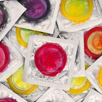 kamu-suka-berburu-kondom-kenali-5-jenis-kondom-yang-beredar-di-indonesia
