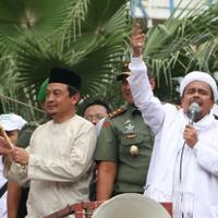 saran-ade-armando-lebih-baik-fpi-pulangkan-rizieq-yang-ngumpet