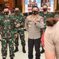 kapolri-lulusan-akpol-jangan-jadi-anak-mama