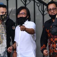 demi-selamatkan-bangsa-dari-pandemi-presiden-jokowi-undang-sejumlah-artis
