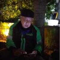 driver-ojol-yang-dimaki-customer-berwajah-mirip-pak-soeharto-bikin-salfok-gan