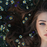 namaku-dara-seorang-biduanita