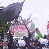 massa-pa-212-dkk-di-dpr-tuntut-pemakzulan-jokowi-dan-pembubaran-pdip