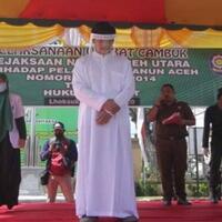 hukuman-cambuk-di-aceh-terpidana-cuci-tangan-hingga-gunakan-masker