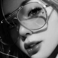 namaku-dara-seorang-biduanita