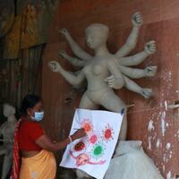 di-india-virus-corona-malah-disembah-sebagai-dewi-corona