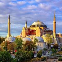 salat-jumat-perdana-akhirnya-digelar-di-bekas-gereja--museum-hagia-sophia