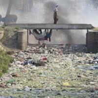 lautan-dan-daratan-akan-penuh-plastik-pada-2040-indonesia-penyumbang-nomor-2-dunia