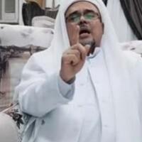 viral-video-spanduk-habib-rizieq-kebal-dibakar-warganet-dilindungi-allah