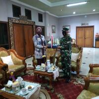 perkuat-sinergitas-danlanal-banyuwangi-silaturahmi-kejajaran-forkopimda-jember