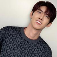 hanya-betepuk-tangan-seorang-anggota-grup-idol-ditegur-kwanghee